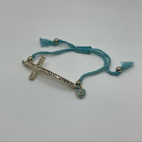 EUC 🧚🏼 Turquoise pull Bracelet w/Bling Cross - Picture 3 of 4